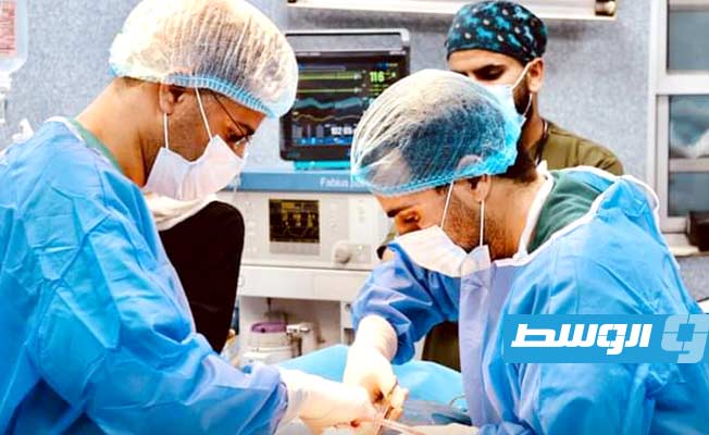 جراحة دقيقة ناجحة في مخ طفل بسرت