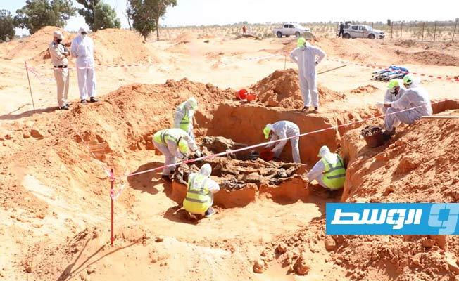 انتشال 9 جثث من مقبرتين جماعيتين في ترهونة