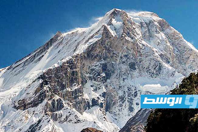 انهيارات جليدية في جبال الهملايا تقتل تسعة متسلقين دوليين