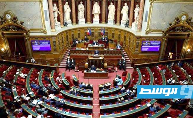 البرلمان الفرنسي يرفض حجب الثقة عن رئيسة الوزراء
