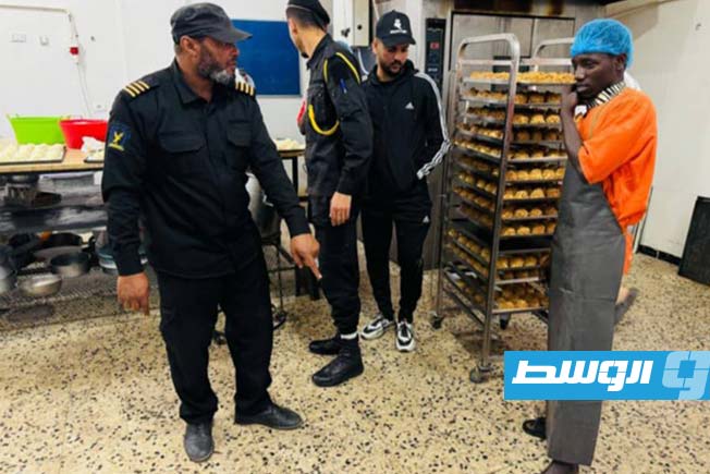 غلق مصنع حلويات في سرت لا تتوافر فيه الاشتراطات الصحية (صور)