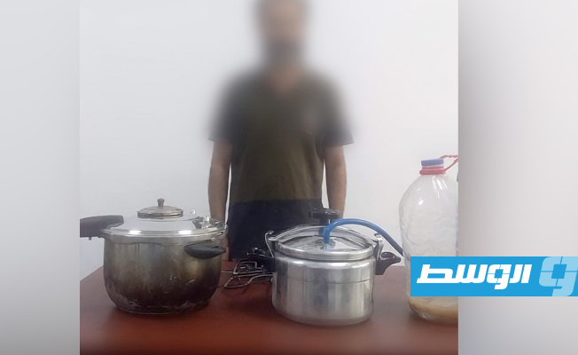 ضبط مصنع خمور في زناتة