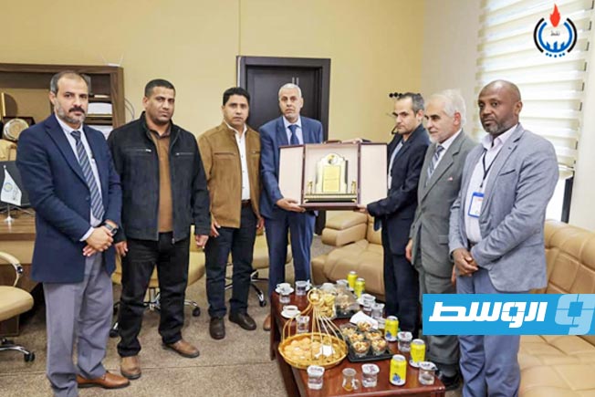 «النفط» تدشِّن مشروع مياه شرب بمنطقة القنان في أجدابيا