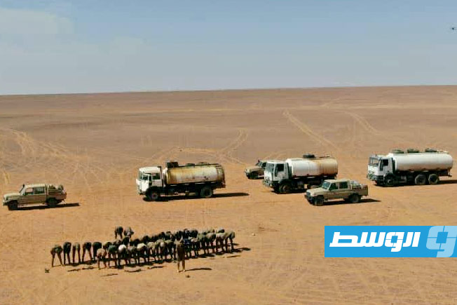 إحباط تهريب 3 شاحنات وقود وسط الصحراء الليبية
