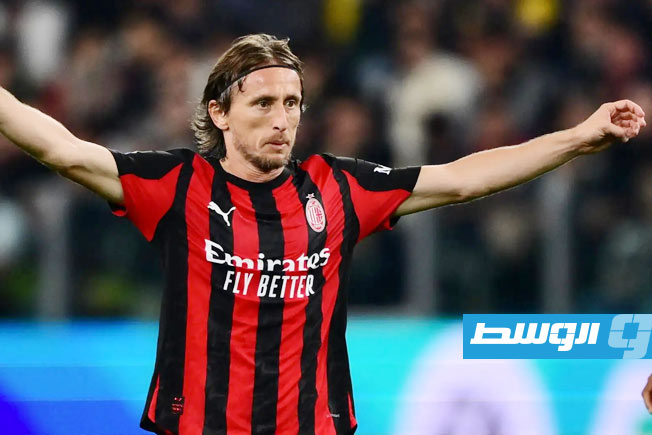 ميلان يواجه بارما في فرصة لصدارة الدوري الإيطالي موقتًا