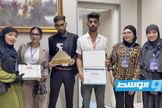 المخرج الليبي أمجد أبوزويدة يحصد جائزة سينمائية في الجزائر