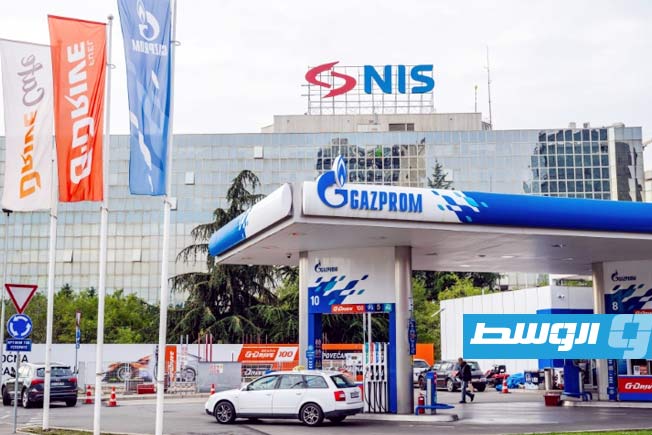 عقب تعليق العقوبات الأميركية.. مصفاة النفط الصربية الوحيدة تستأنف إنتاجها