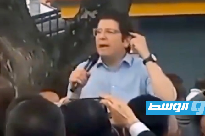 محاولة اغتيال مرشح رئاسي في كولومبيا بالرصاص خلال تجمع انتخابي (فيديو)