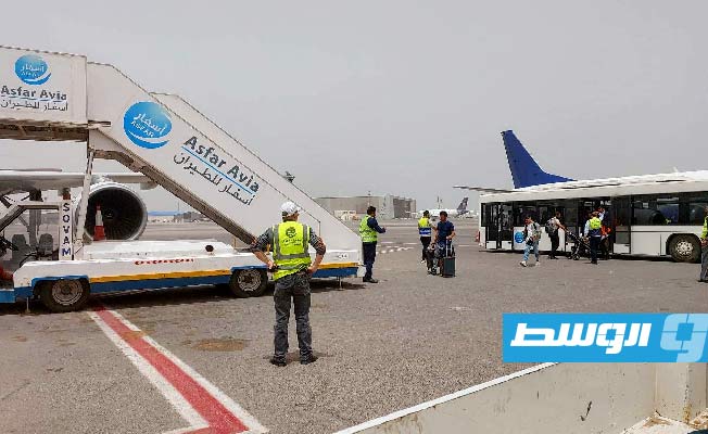 ارتباك بجدول الرحلات من وإلى مطار معيتيقة بسبب منخفض جوي