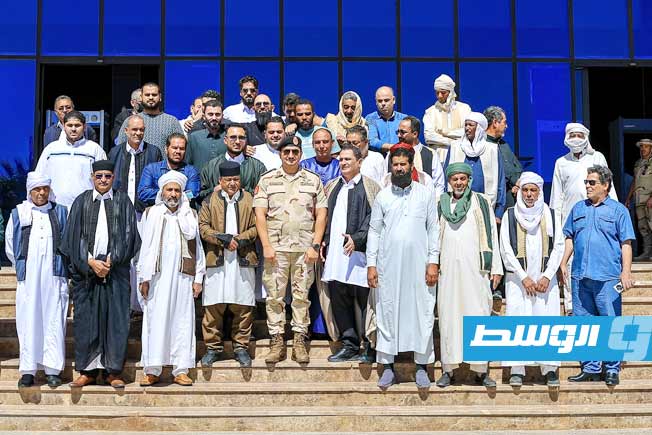 صدام حفتر يلتقي مشايخ وأعيان من قبائل القذاذفة والمقارحة