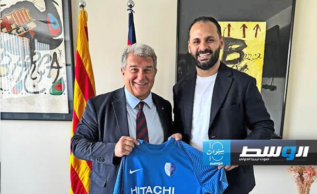 رئيس نادي الهلال يجتمع بخوان لابورتا في برشلونة