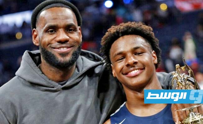 نجل ليبرون جيمس يعود إلى الملاعب بعد تعافيه من الأزمة القلبية