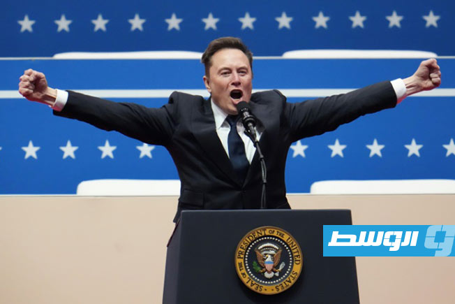 إيلون ماسك يقترب من بلوغ عتبة التريليونير الأول في العالم