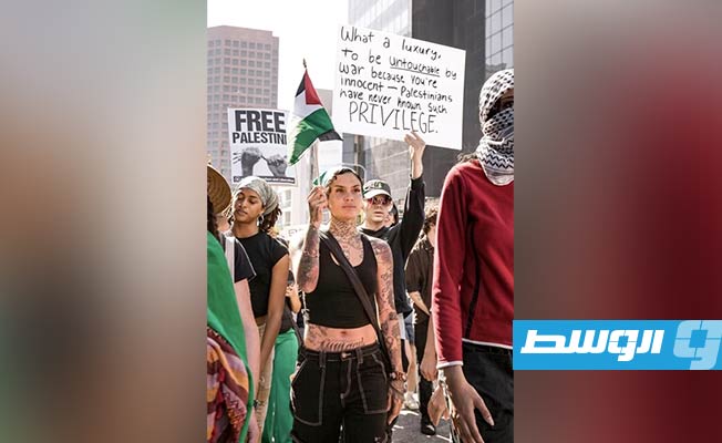 المغنية الأميركية كيلاني: إيمان المسلمين في ظل هذا الألم أبهرني