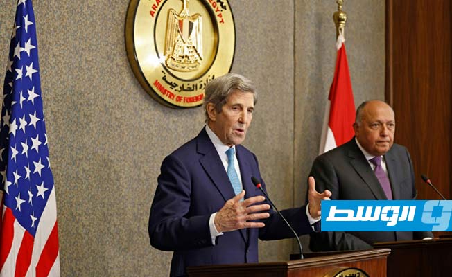 كيري يدعو من مصر لانضمام «مزيد الدول» لمكافحة التغير المناخي