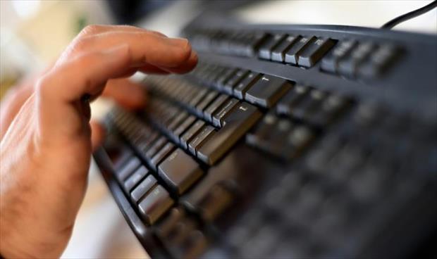 وفاة مخترع خاصية القص والنسخ واللصق في مجال الحواسيب