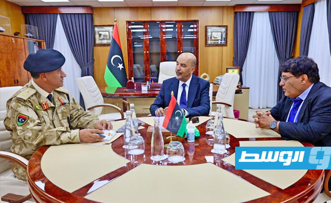 الكوني يبحث دعم قوة مكافحة الإرهاب بالعناصر المؤهلة والإمكانات اللوجستية