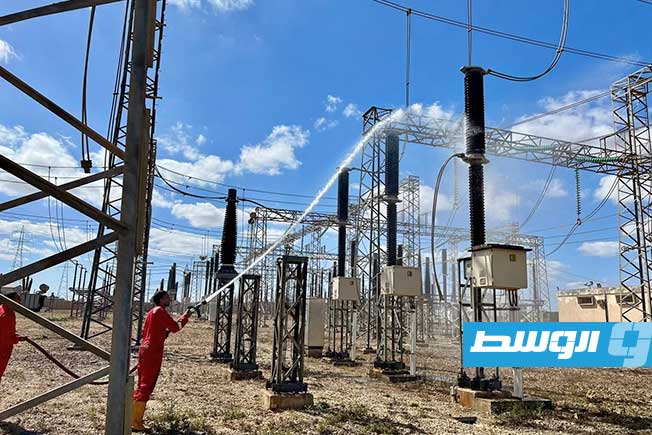 استكمال الصيانة الطارئة وإعادة التيار تدريجيًّا لمدن الجبل الأخضر