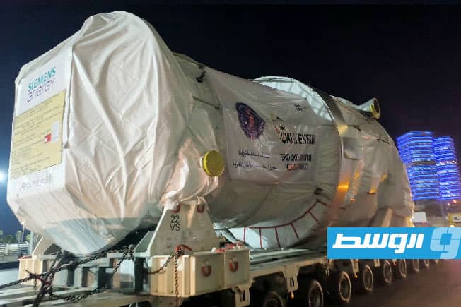«الكهرباء»: بدء نقل الوحدة الأولى إلى محطة جنوب طرابلس الغازية