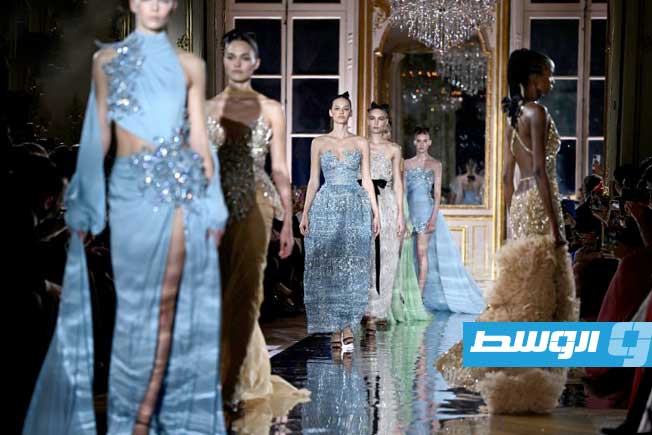 إيلي صعب وزهير مراد عرضا في باريس تشكيلتيهما للأزياء الراقية لربيع وصيف 2025