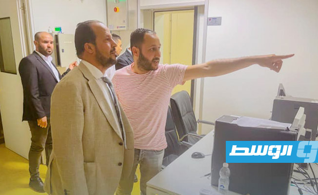 تركيب جهاز مسح ذري بمستشفى طرابلس الجامعي