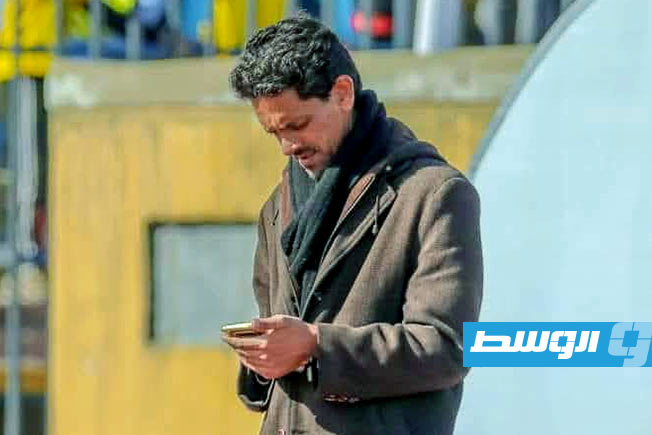 «منظمات إعلامية»: صحفي من أجدابيا يحاكم عسكريًّا بسبب «منشورات» على «فيسبوك»