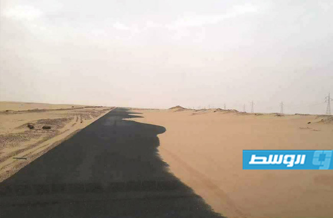 «داخلية الموقتة» تمنع سير الشاحنات على طريق إجدابيا - الكفرة ليلا