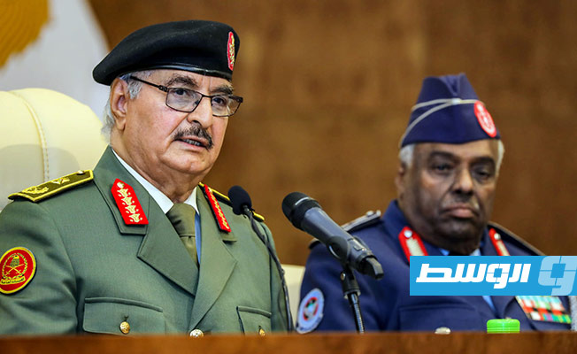 حفتر: لن نسمح لكائن من كان المساس بالجيش