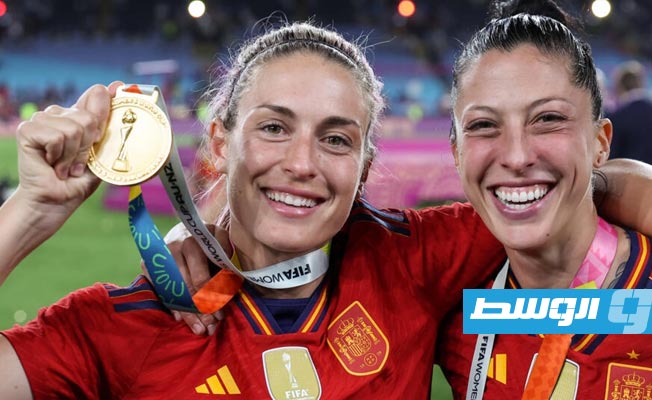 هيرموسو لاعبة المنتخب الإسباني: قبلة رئيس الاتحاد لم تكن بموافقتي