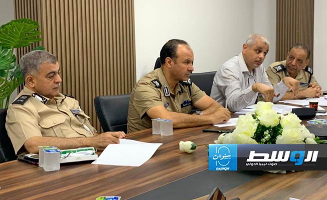 اجتماع حكومي لبحث آلية ضبط إصدار جوازات السفر لأطقم شركات النقل الجوية