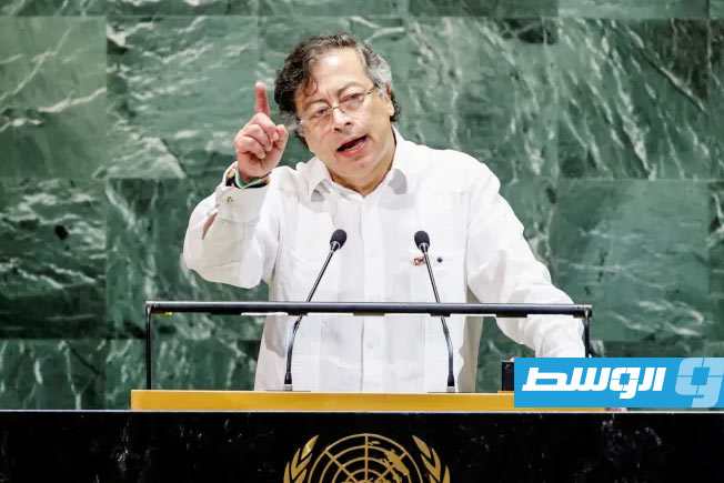 الرئيس الكولومبي يتعهد بـ«حمل السلاح مجددًا» بمواجهة تهديدات ترامب