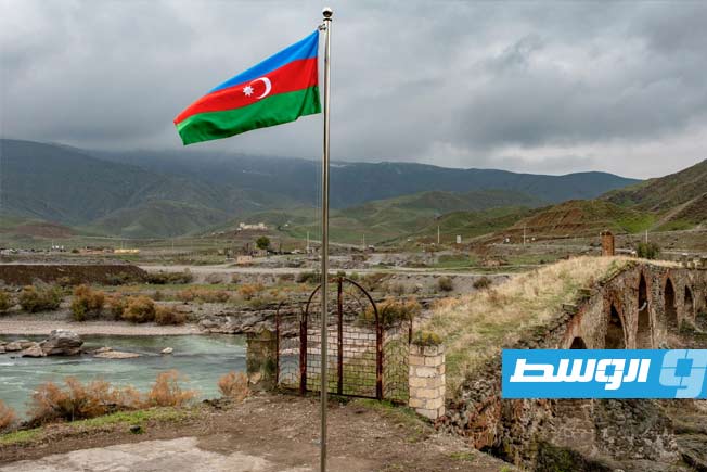أذربيجان تستدعي السفير الإيراني بعد إصابة شخصين بنيران مسيّرتين