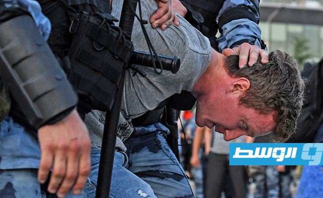 وزير خارجية الاتحاد الأوروبي يأسف لـ«التوقيفات الكثيفة» في روسيا