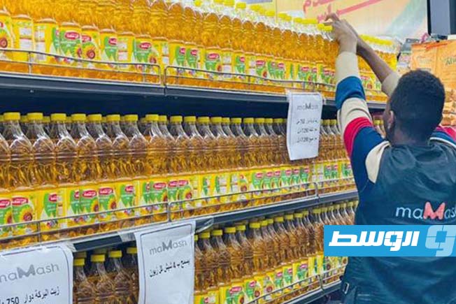 «حكومتنا»: ضخ كميات كبيرة من زيت الطهي في مختلف الأسواق بطرابلس وضواحيها
