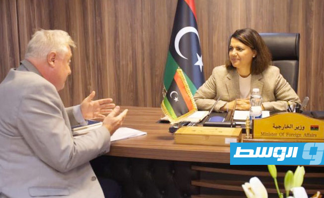 المنقوش تبحث الاستفادة من التقنية النمساوية في حماية الحدود