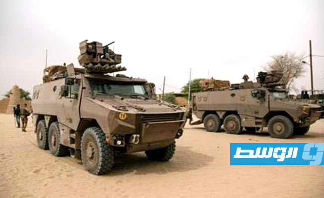 فرنسا تمهل نفسها أسبوعين لتحديد مستقبل وجودها في مالي
