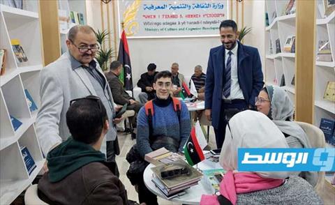 معرض القاهرة للكتاب يختتم فعالياته.. وأبوشعالة يوقع «كواليس»