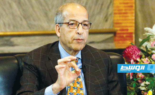 الصديق الكبير يدعو الشركات الإيطالية إلى الاستثمار «فورا» في ليبيا