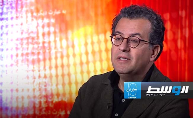 عن «العودة» و«أصدقائي».. هشام مطر يروي رحلة البحث عن الذات (فيديو)