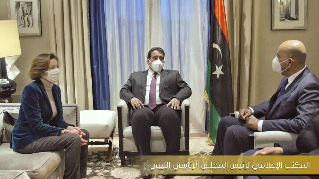المنفي يبحث مع وزير الدفاع الفرنسي آليات حماية الحدودية الجنوبية والبحرية الليبية