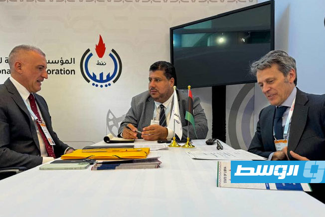سليمان يطمئن شركات الطاقة العالمية حول آليات التعاقد مع «مؤسسة النفط»