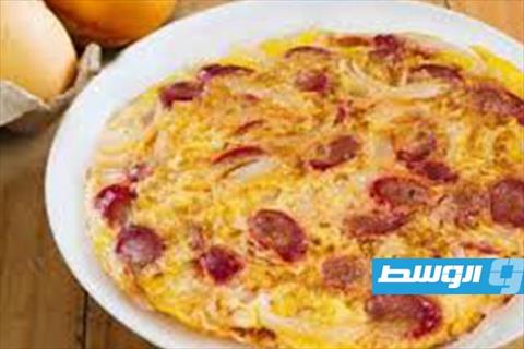 بيض بالجبن والسوسيس
