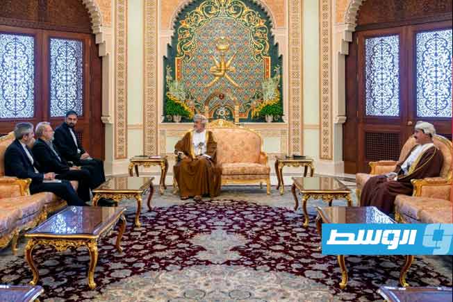 سلطان عُمان يبحث مع لاريجاني «مستجدات المفاوضات الإيرانية - الأميركية»