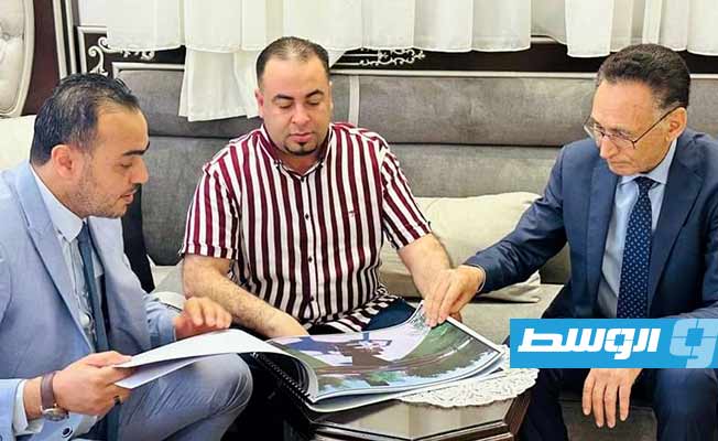 الضاوي يطلع الحويج على خطة إنشاء معرض غوط بوساق الدولي