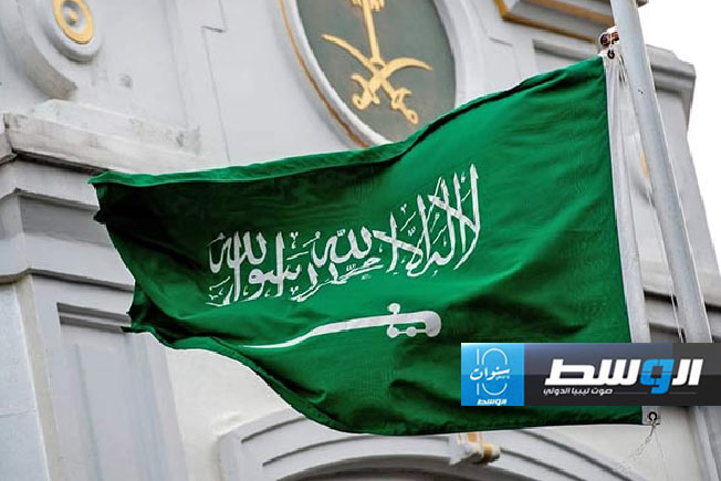 السعودية تتوقع عجزًا في موازنتها لعام 2025 وحتى 2027