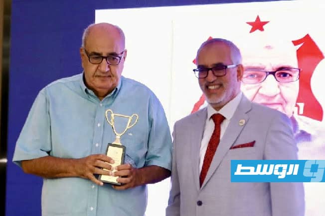 فيديو وصور.. الجامعة الليبية الدولية تكرم رموز الرياضة السابقين