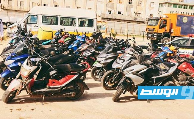 منع تجول الدراجات النارية بغير لوحات معدنية بالمدينة القديمة في طرابلس