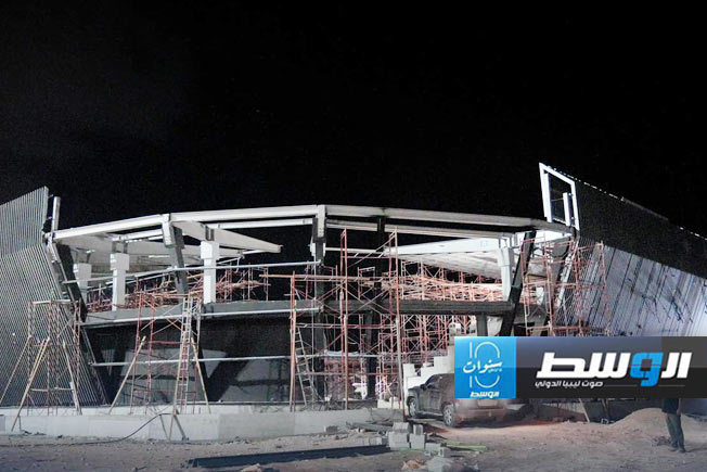 استمرار إنشاءات مجمع العيادات وعمارات الإسكان ومسجد الصحابة في درنة
