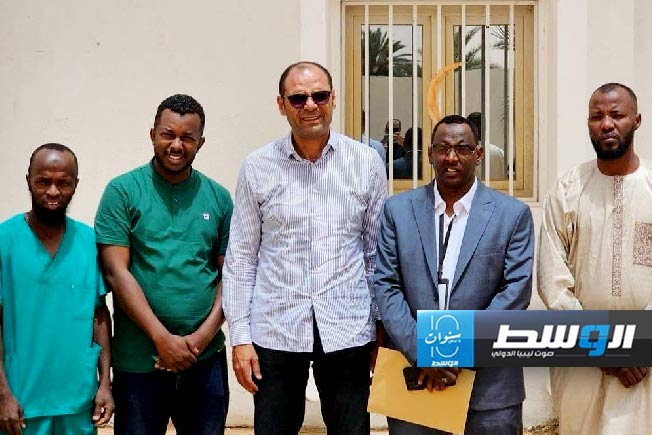 عبدالجليل يتفقد احتياجات النازحين السودانين بمستشفيات الكفرة