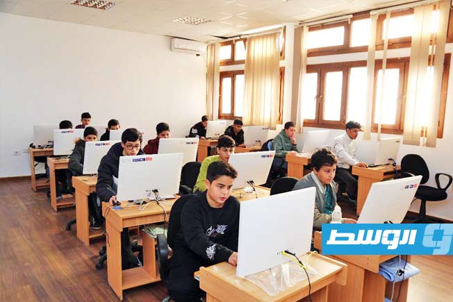 انطلاق مسابقة «القندس» بمشاركة 4 آلاف طالب في مختلف أنحاء ليبيا